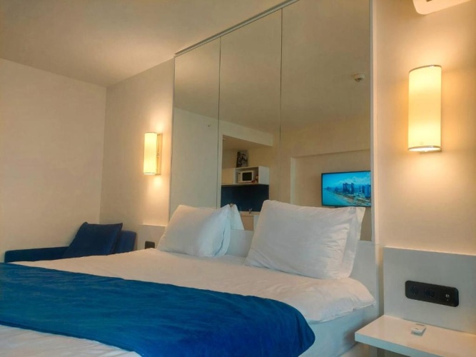 Studio with sea view