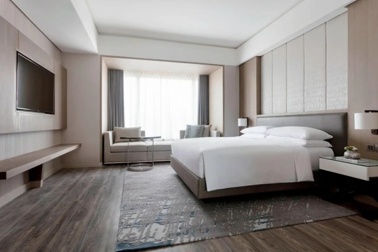 Executive Double Suite with golf view