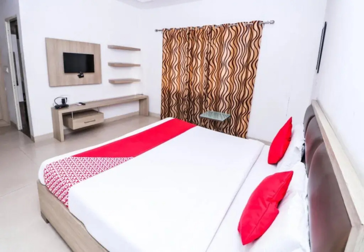 Hotel Divine Regency