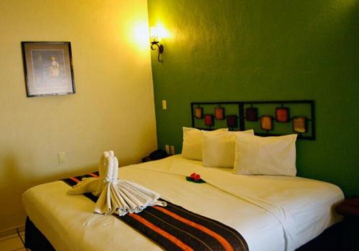 Hotel AldamaOver view