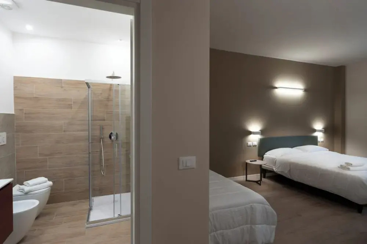 Astoria Comfort Rooms