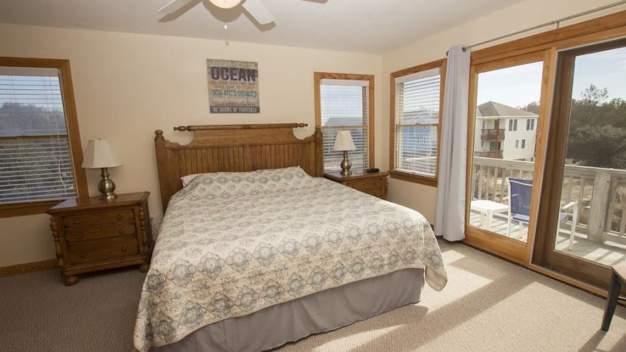 Hook, Line & Skipper - 6 Br Home