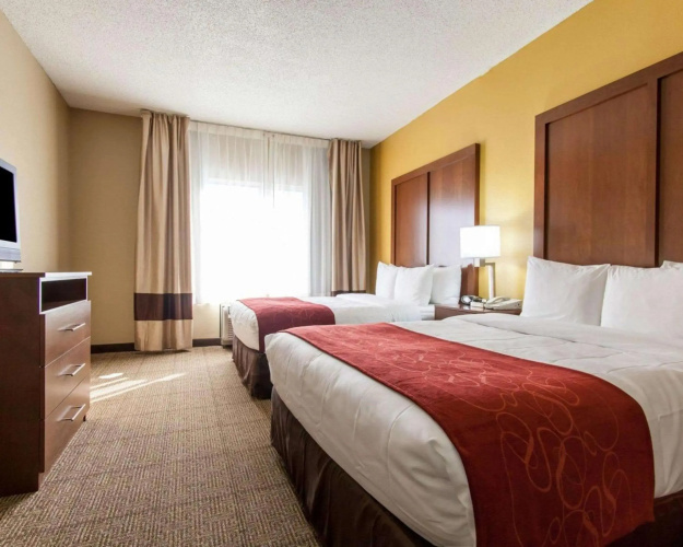 Comfort Suites Tulsa Central
