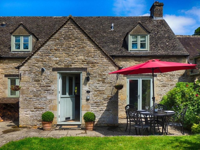 3 Bedrooms Cottage