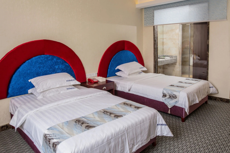 Aiqinhai Hotel