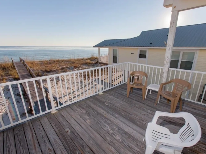 Cottage with balcony