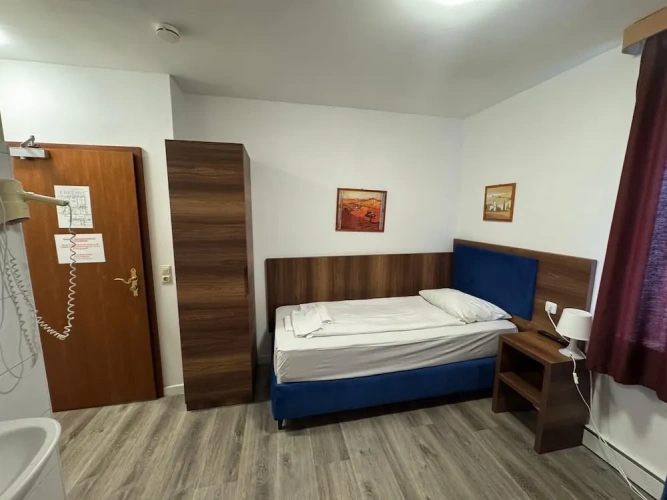 Economy Single room with courtyard view