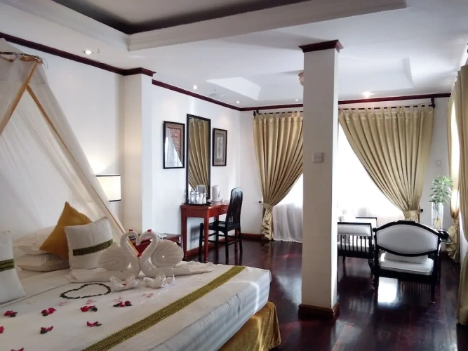 Deluxe Bungalow with balcony and with sea view