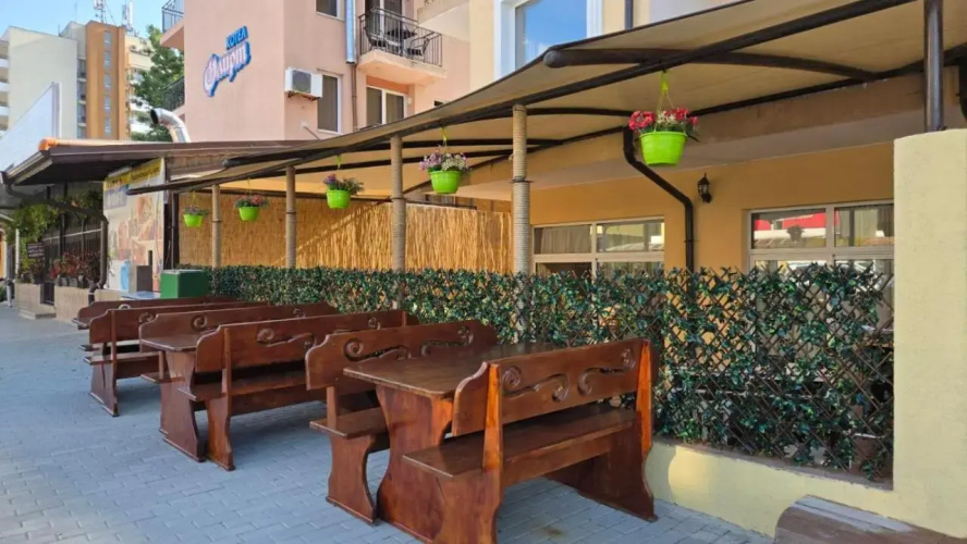 Salena Hotel