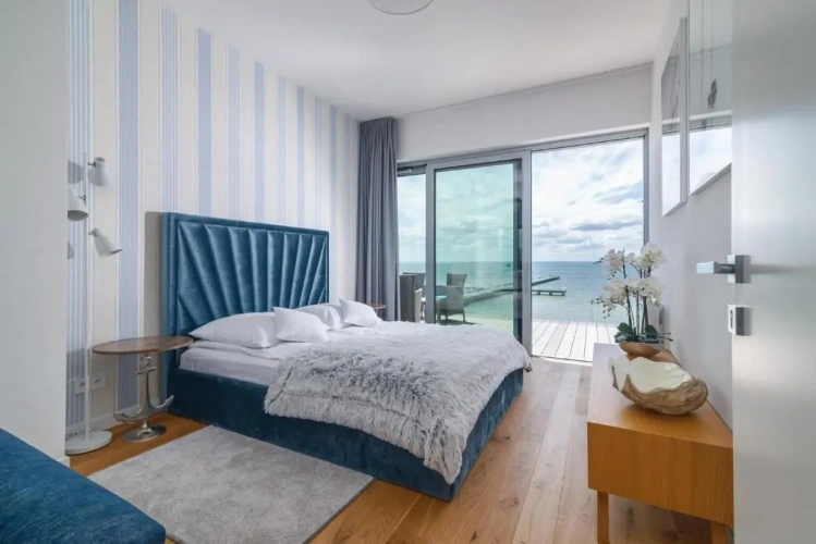 3 Bedrooms Apartment