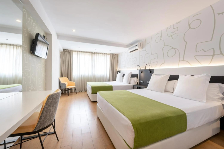 Climia Benidorm Plaza 4* Hotel