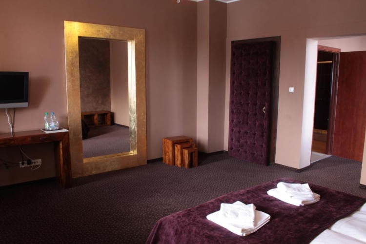 Double Suite