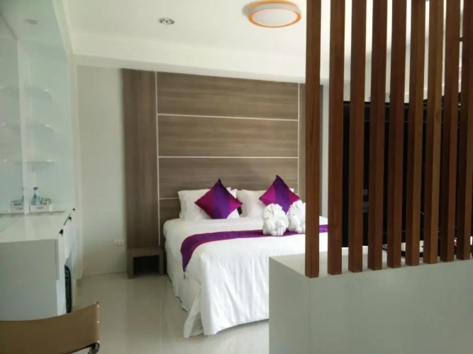 Quadruple Suite