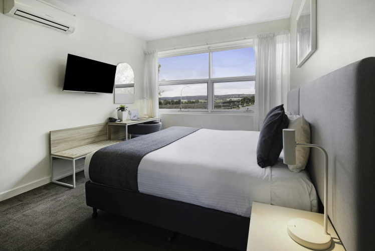 Quest Mawson Lakes