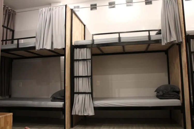 B Home - Hostel