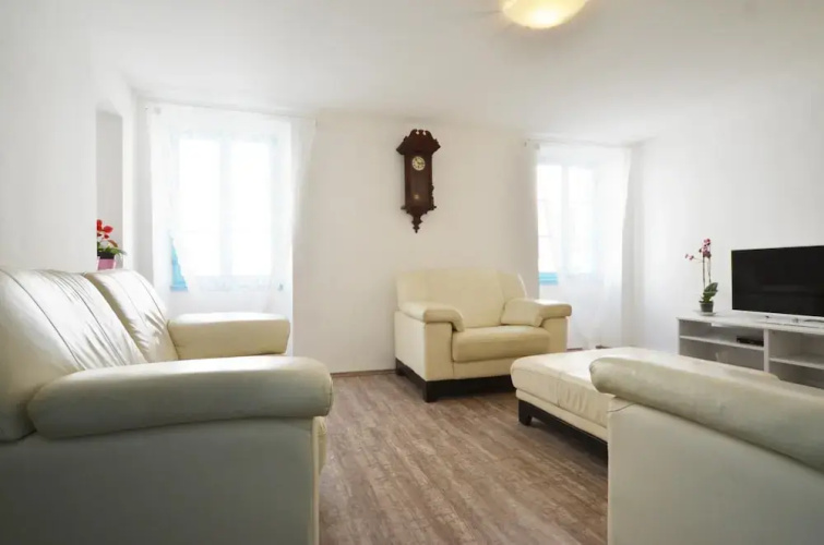 Blu Svalba Three Bedroom