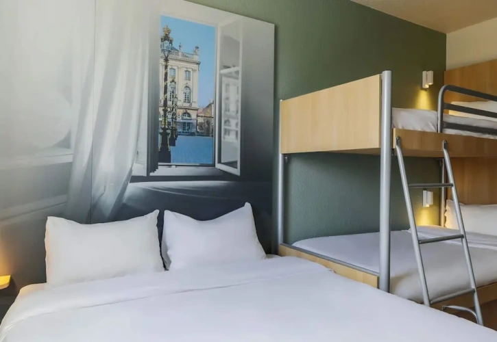 Quadruple room