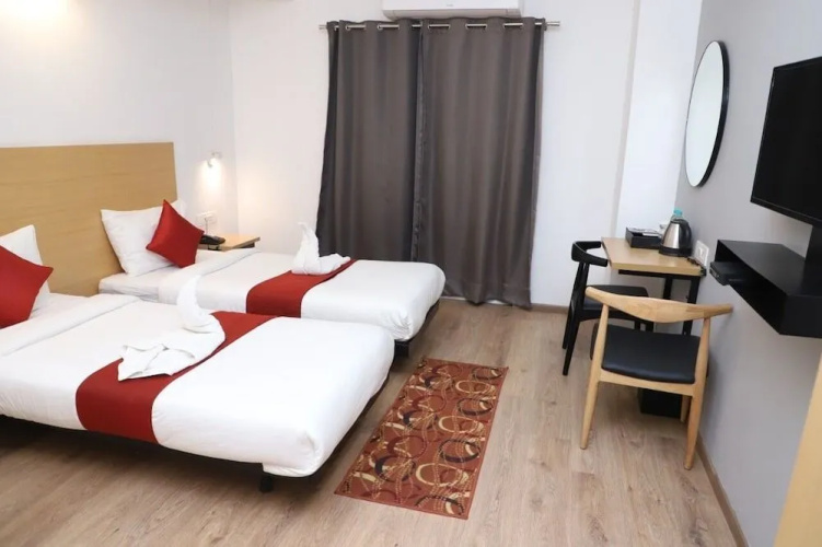 Hotel Aarkay Palace