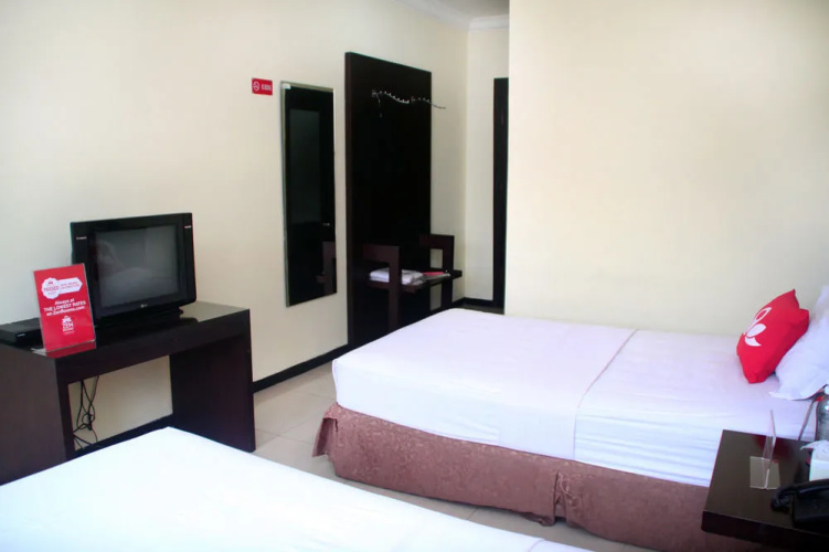 ZEN Rooms Gubeng Kertajaya