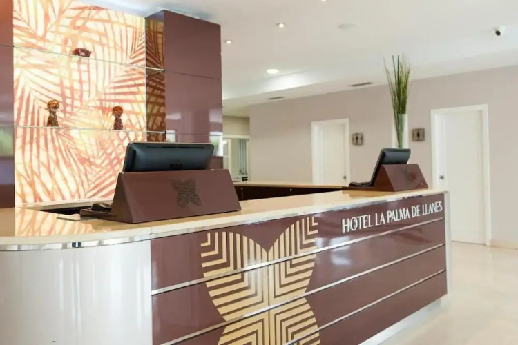 Hotel La Palma De Llanes By Gaiarooms - Llanes