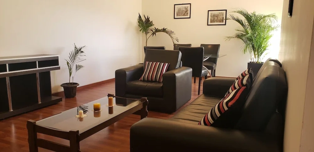 2 Bedrooms Apartment
