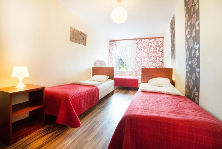 Standard Triple room