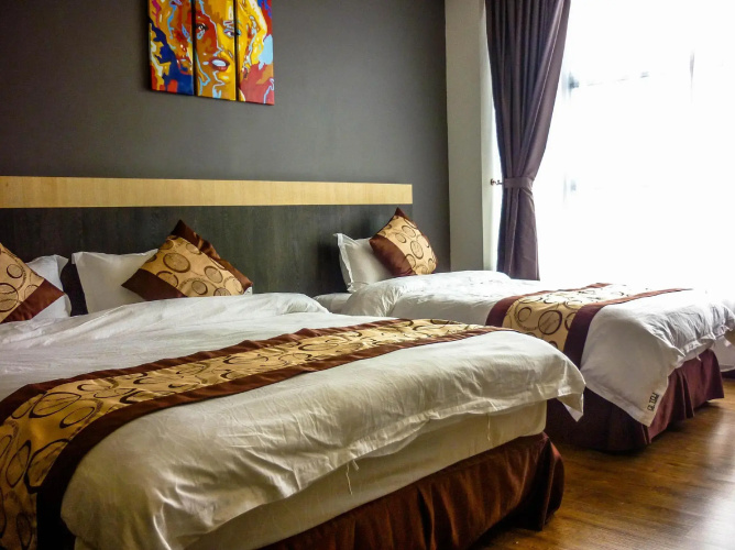 Lot 10 Boutique Hotel