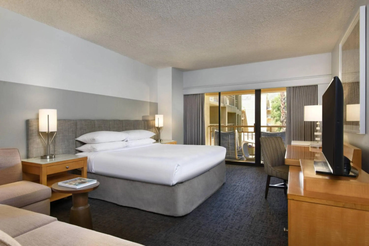 Renaissance Palm Springs Hotel