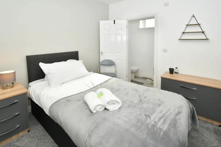 Standard Single room