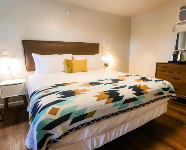 Stonewall Motor Lodge