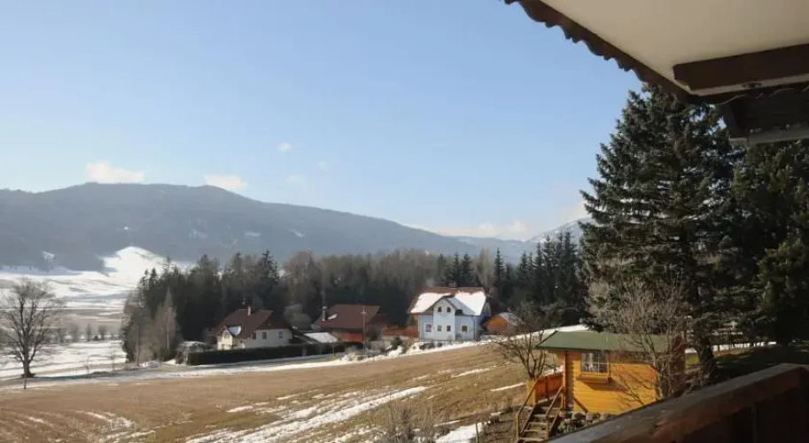 Haus Pension Dorfer