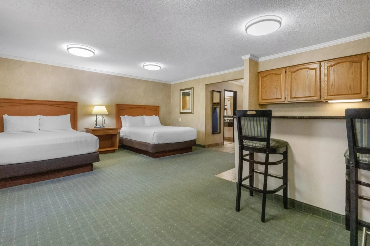 Quadruple Suite