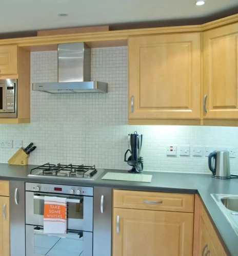 2 Bedrooms Luxury Apartment with garden view