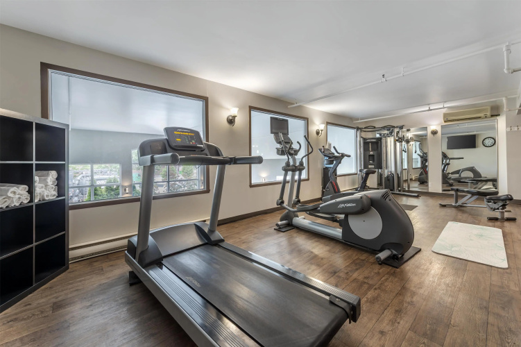 Best Western Hotel Brossard photo 20