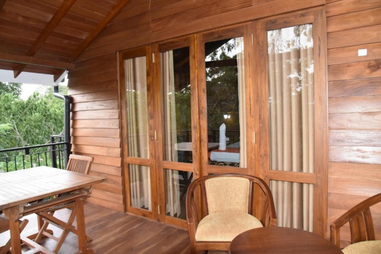 Deluxe Triple room with balcony and with view