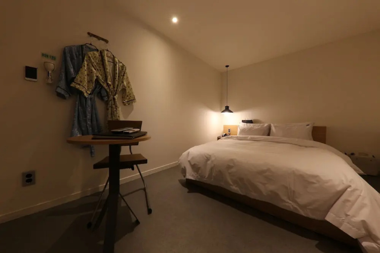 HOTEL YaJa West Gate