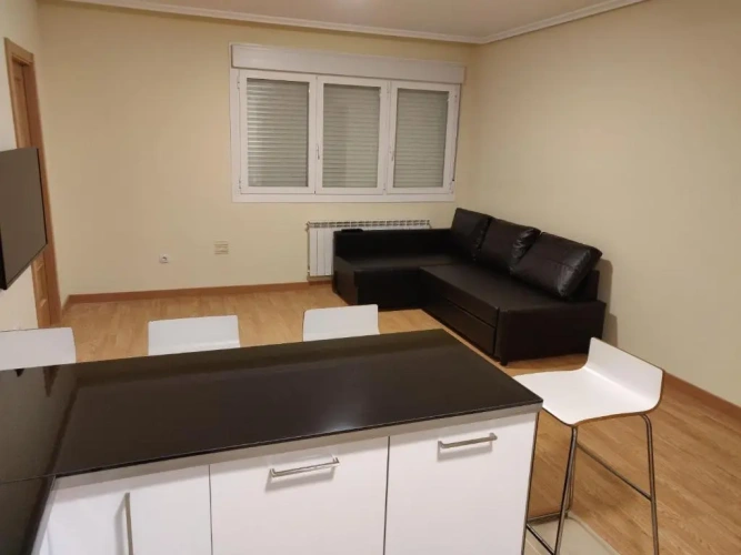 3 Bedrooms Apartment