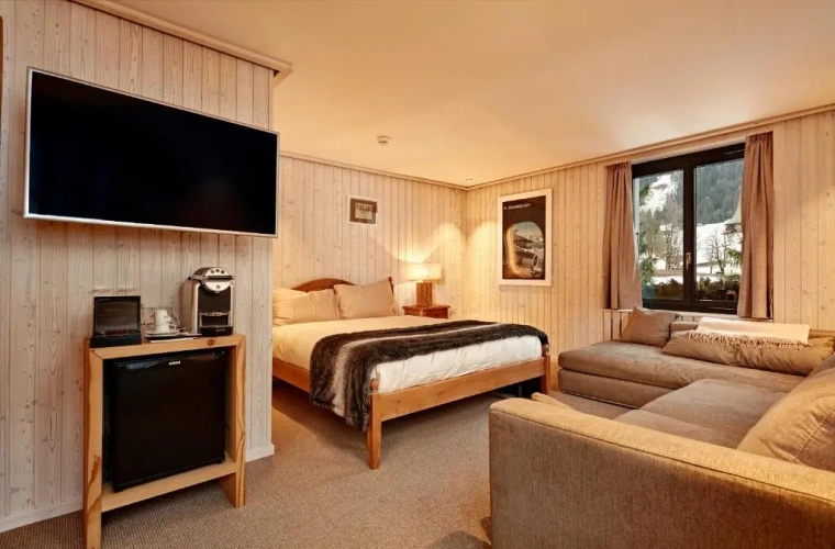 Deluxe Suite