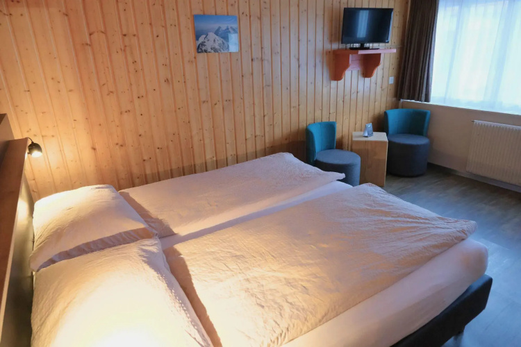 Eiger Lodge Easy