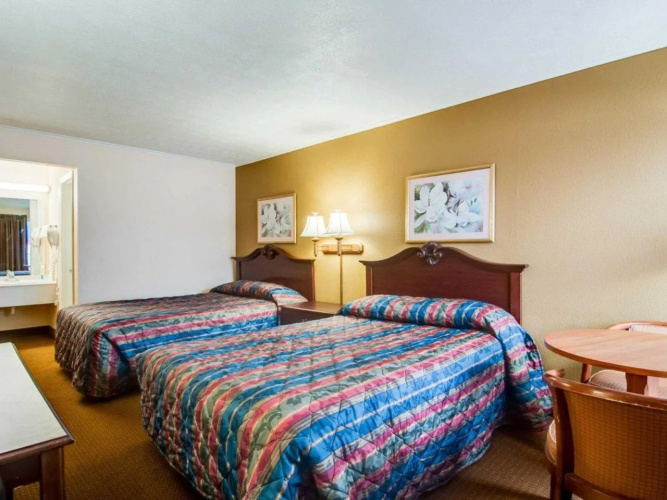 Rodeside Inn