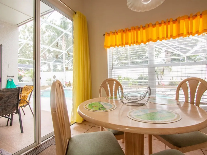 3 Bed 2579