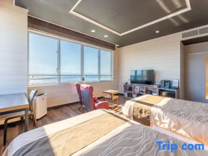 Twin Suite