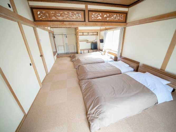 3 Bedrooms Apartment