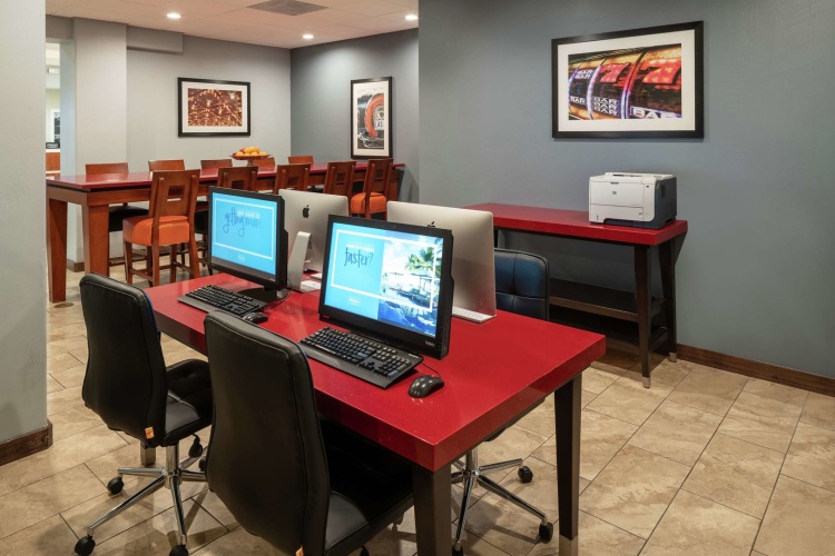 Hampton Inn Tropicana photo 27