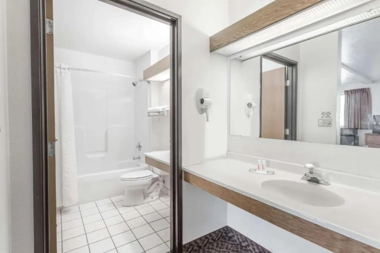 Deluxe Double Suite