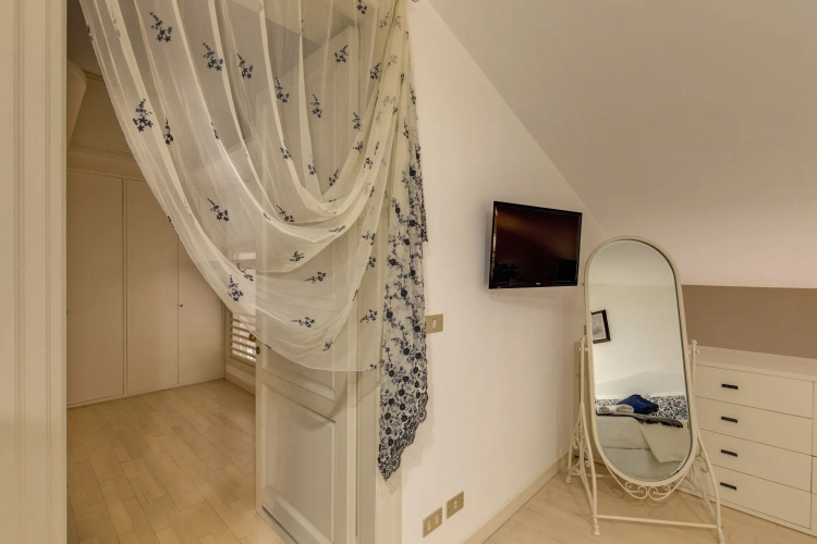 Trevi Miracle Suite