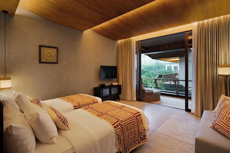 Deluxe Twin room with balcony