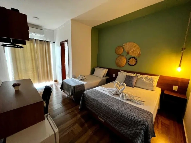 Standard Triple room