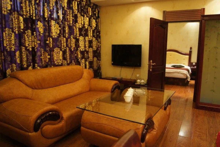 Longhua Hotel