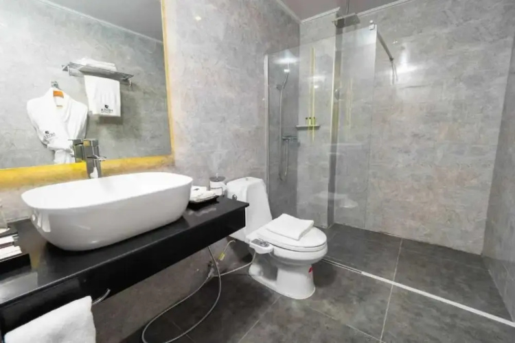 Sunday Hevea Hotel and Resort